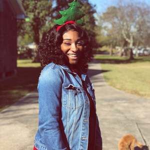 Meet your Posher, Maya